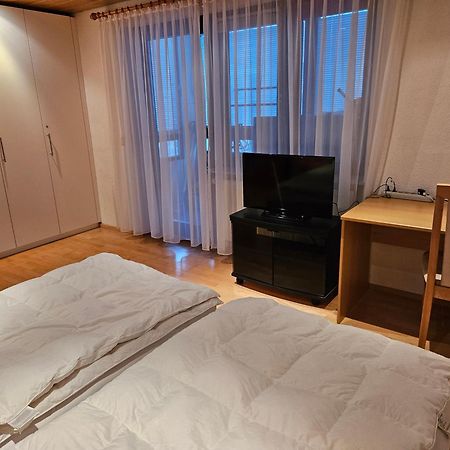 Wohnung Fuer 4 Personen, 2 Schlafzimmer, 2 Parkplaetze, Wlan Konstanz Eksteriør bilde