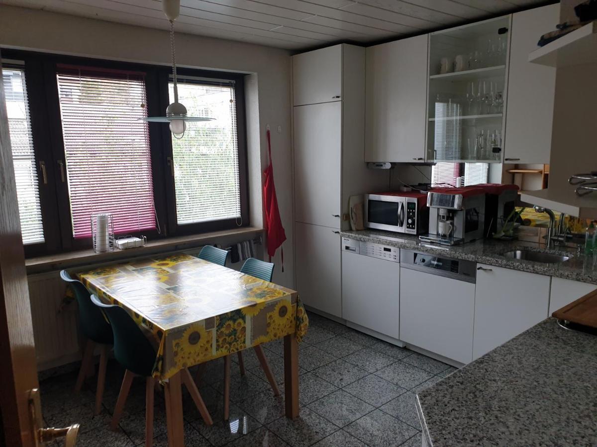 Wohnung Fuer 4 Personen, 2 Schlafzimmer, 2 Parkplaetze, Wlan Konstanz Eksteriør bilde